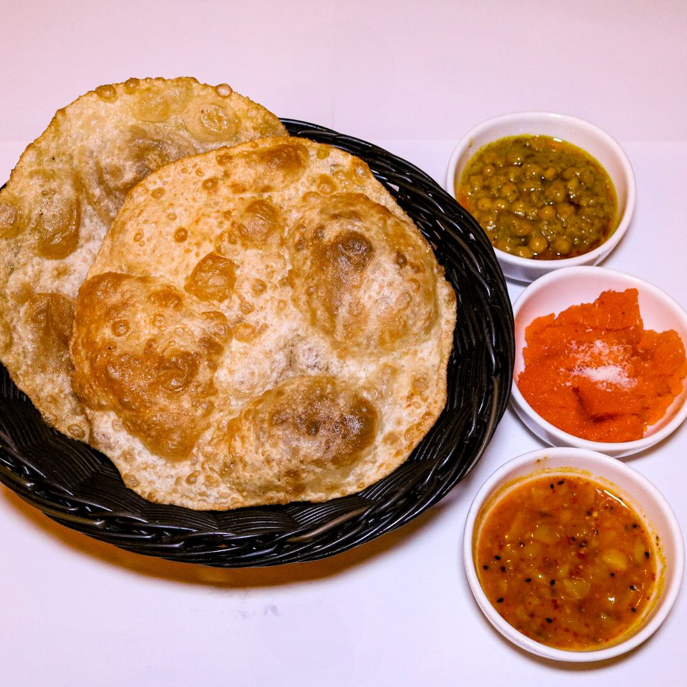 Halwa Puri Set